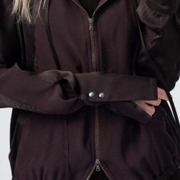 ROQUE Jacket in Deep Purple - Picture 2 of 6